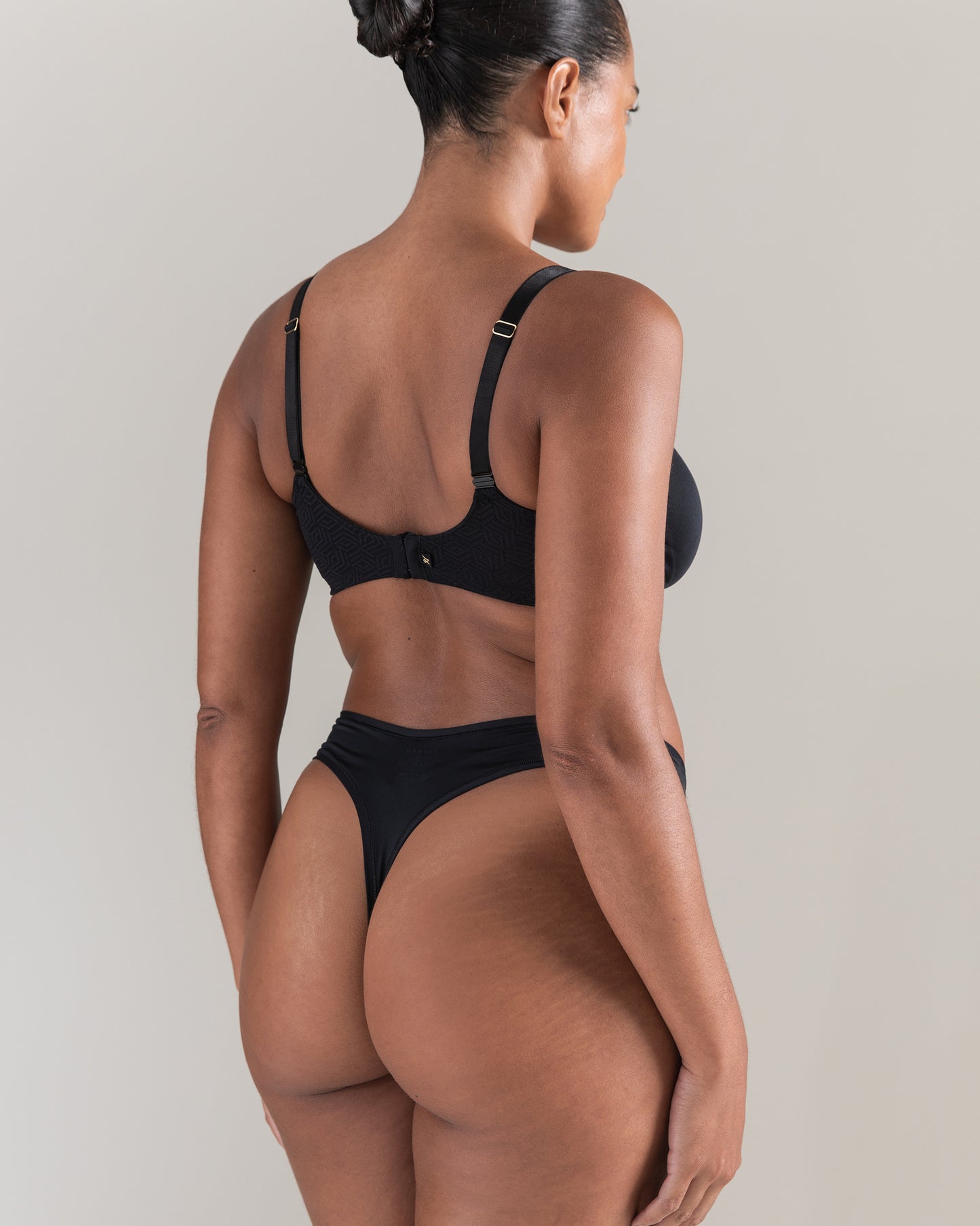 The Dipped Thong - Black